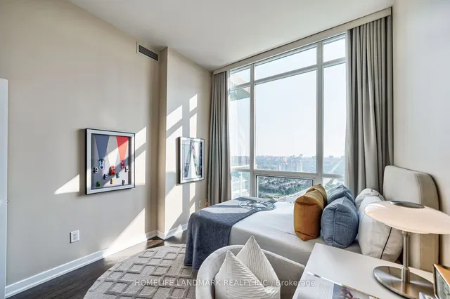 Additional image 32 of 33 Singer Crt Unit Ph2