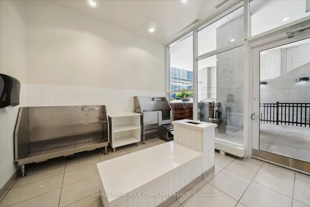 Additional image 32 of 33 Singer Crt Unit TH5