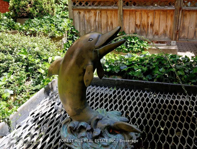 Additional image 24 of 2112 Queen St Unit 34