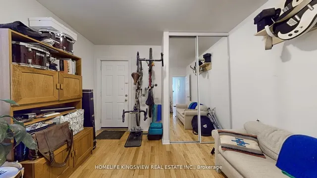 Additional image 26 of 144 Clinton St