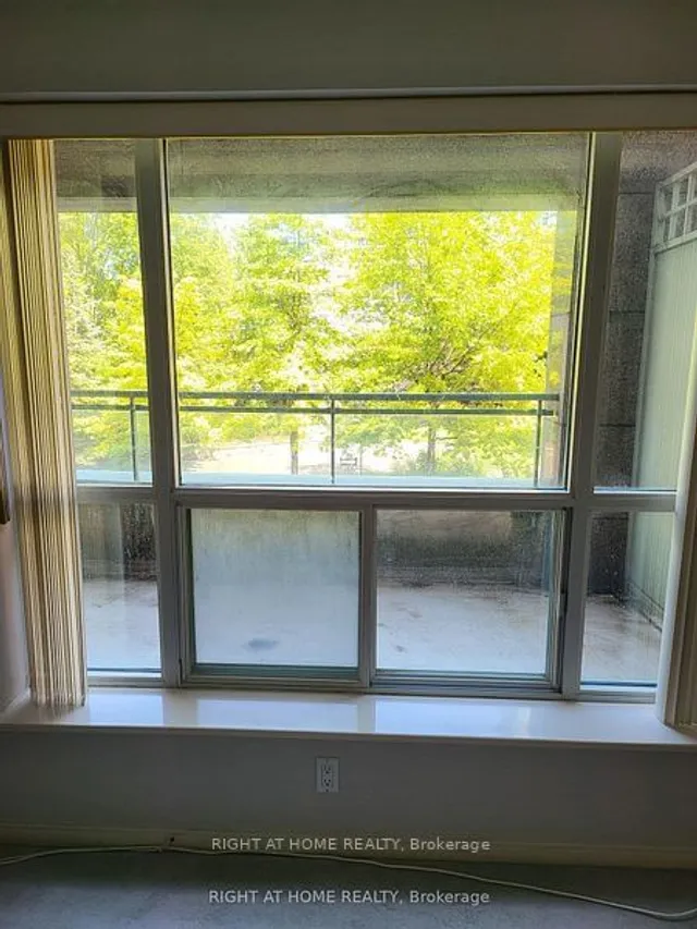 Additional image 2 of 889 Bay St Unit 202