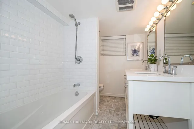 Additional image 39 of 104 Monarch Park Ave