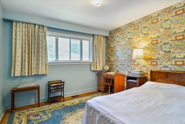 Additional image 7 of 33 Warnica Ave