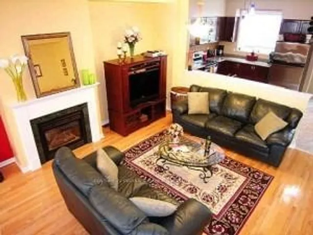 Additional image 3 of 561 Oxford St