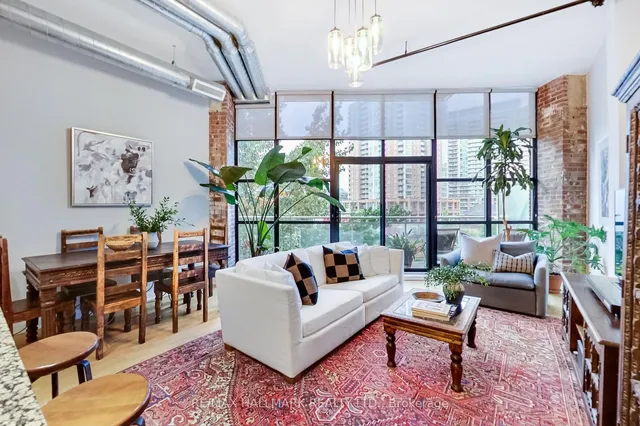 43 Hanna Ave Unit 409