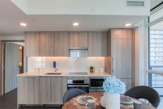 Additional image 13 of 38 Widmer St Unit 2911