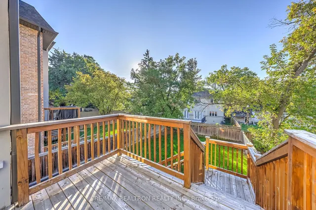 Additional image 39 of 145 Kingsdale Ave