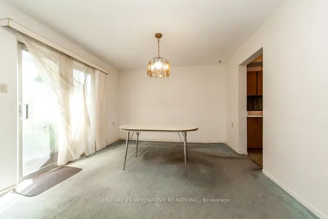 Additional image 16 of 5 Wiggens Crt