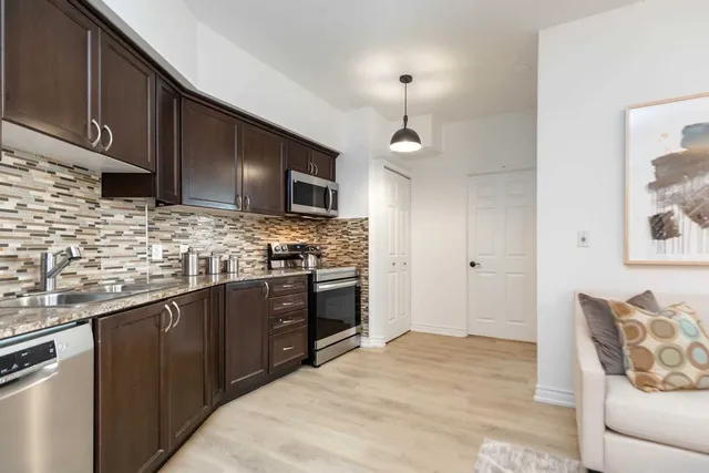 Additional image 32 of 11 Christie St Unit 507