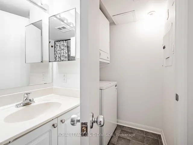 Additional image 14 of 954 King St Unit 326