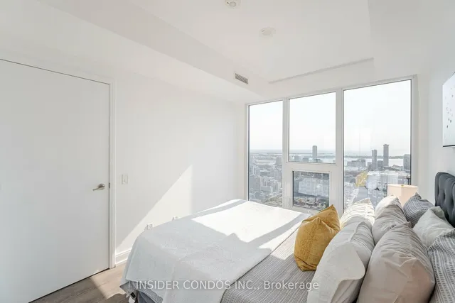 Additional image 16 of 181 Dundas St Unit 4606