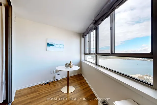 Additional image 16 of 270 Queens Quay Unit 2504