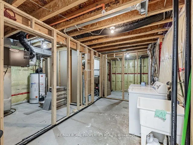 Additional image 26 of 32 St Dunstan Dr