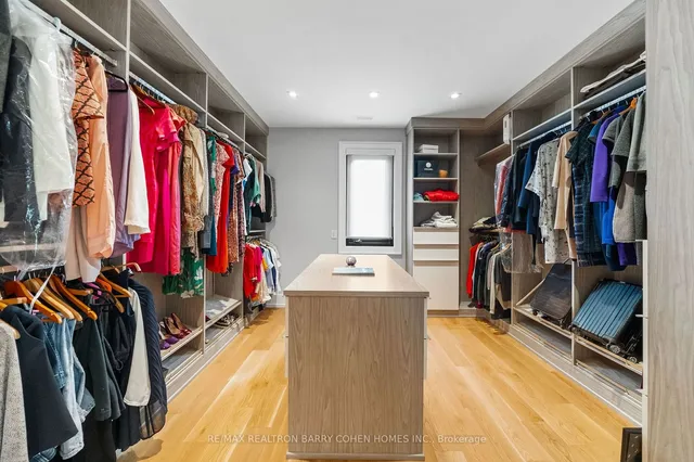 Additional image 22 of 28 Brian Cliff Dr