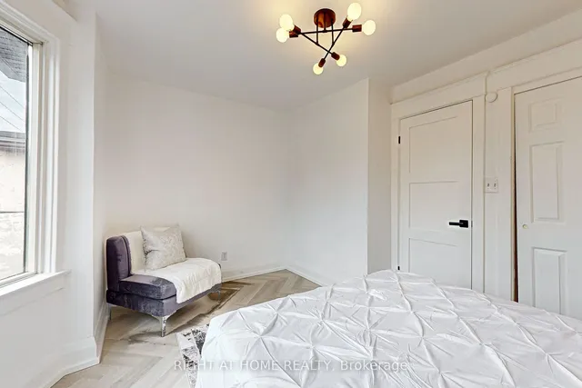 Additional image 18 of 1055 Woodbine Ave