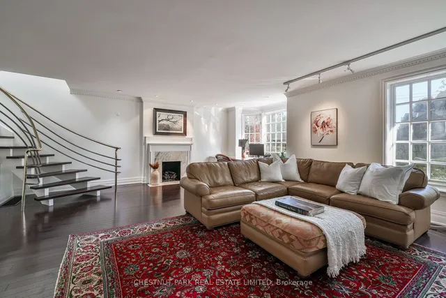 Additional image 19 of 136 Farnham Ave