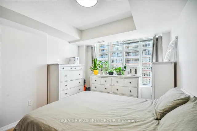 Additional image 30 of 75 East Liberty St Unit 910