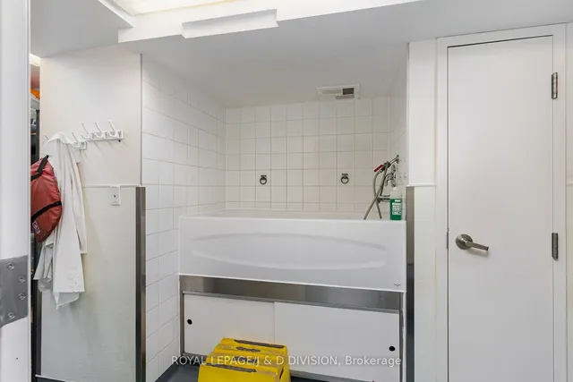 Additional image 33 of 29 Chaplin Cres