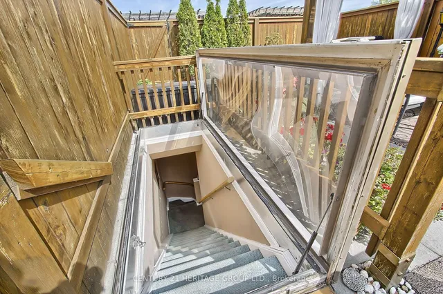 Additional image 31 of 550 Front St Unit PH6