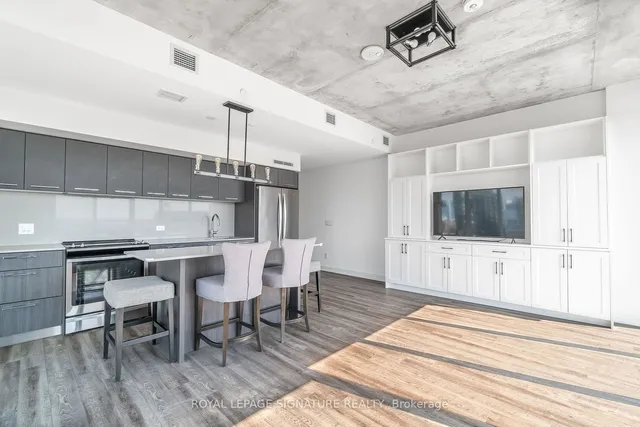 Additional image 20 of 15 Baseball Pl Unit 715