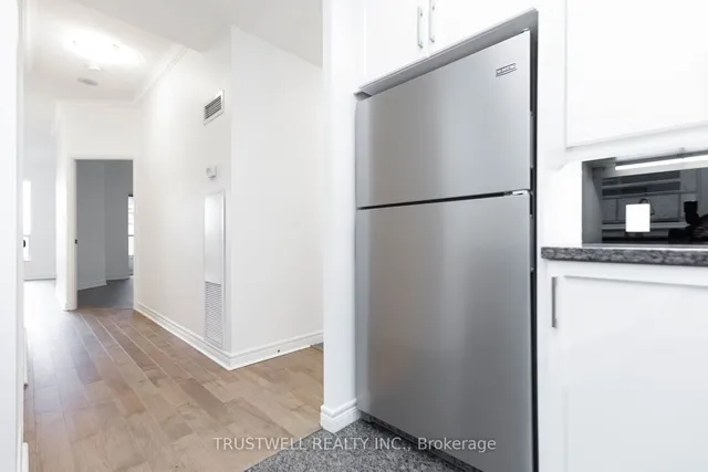 Additional image 7 of 55 Bloor St Unit LPH3