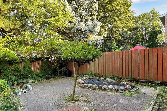 Additional image 40 of 49 Ambercroft Blvd