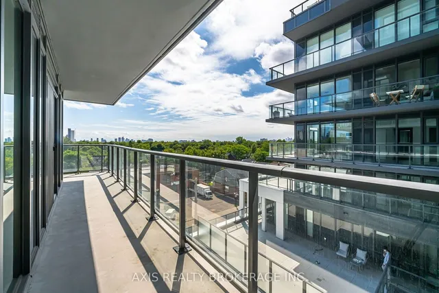 Additional image 34 of 500 Dupont St Unit 517