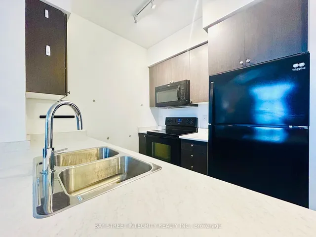 Additional image 11 of 1346 Danforth Rd Unit 1613