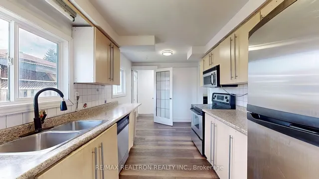 Additional image 9 of 21 Avening Dr