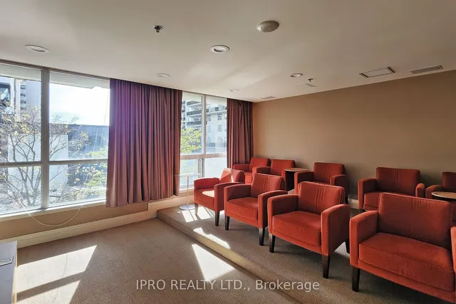 Additional image 39 of 70 High Park Ave Unit 1804