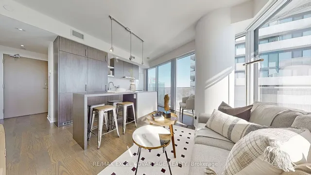 Additional image 4 of 100 Harbour St Unit 6707