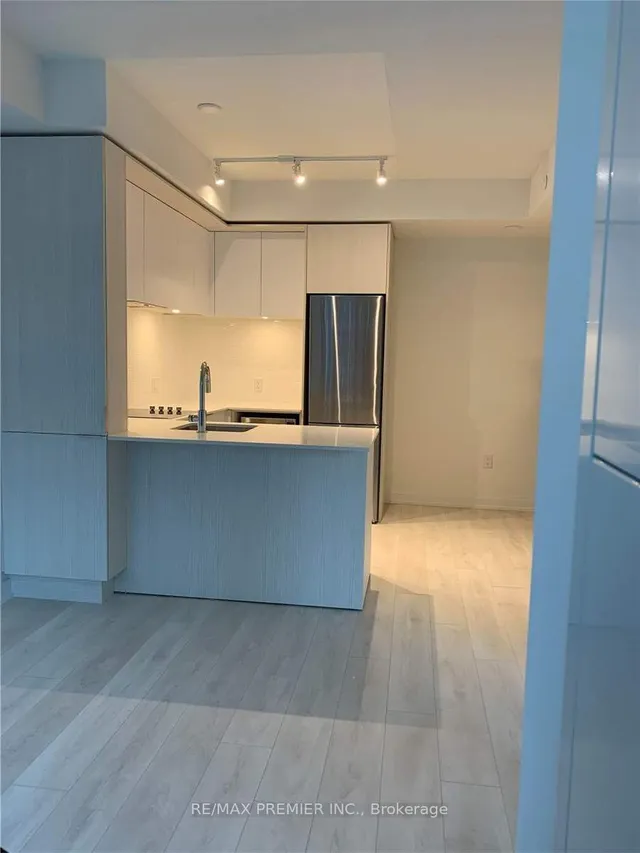 Additional image 8 of 225 Sumach St Unit 912