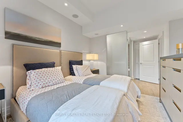 Additional image 27 of 127 Pears Ave Unit TH1