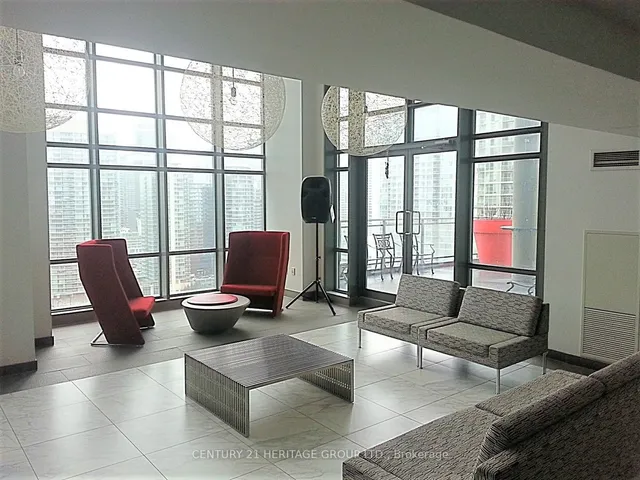Additional image 16 of 15 Fort York Blvd Unit 1802