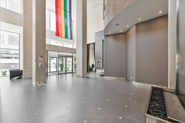 Additional image 4 of 500 Sherbourne St Unit 907