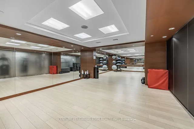 Additional image 25 of 39 QUEENS Quay Unit 1211