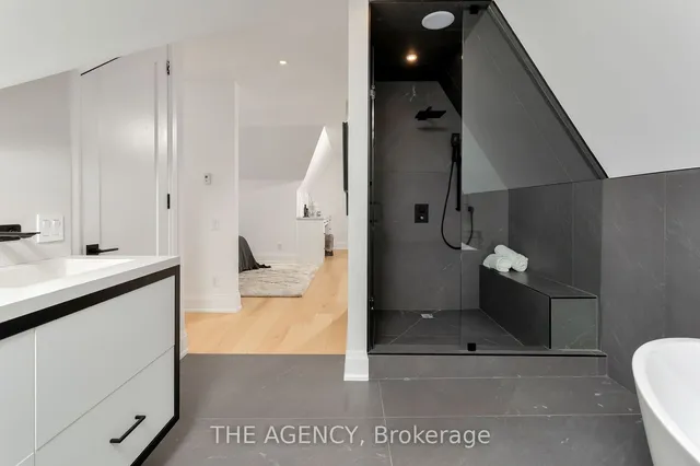 Additional image 31 of 43 Rusholme Rd