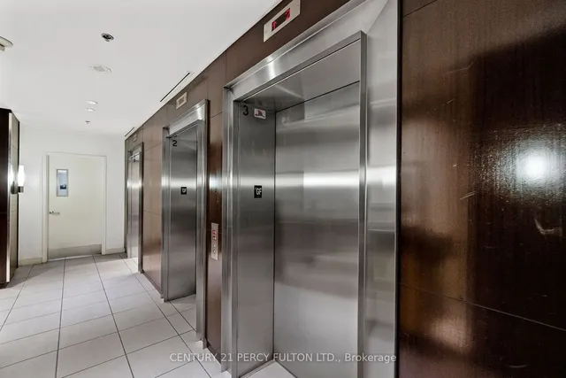 Additional image 5 of 36 Lee Centre Dr Unit 812