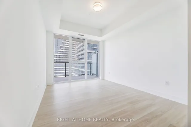 Additional image 13 of 30 Inn On The Park Dr Unit 1210