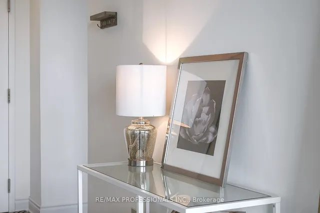 Additional image 6 of 3000 Bathurst St Unit 1205