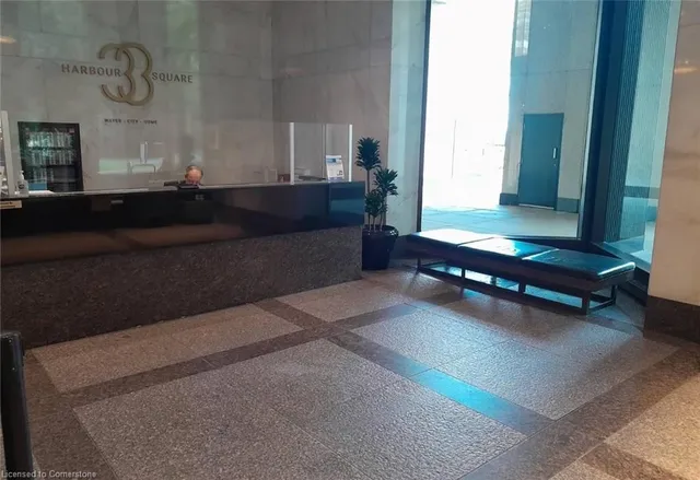 Additional image 40 of 33 Harbour Sq Unit 2037