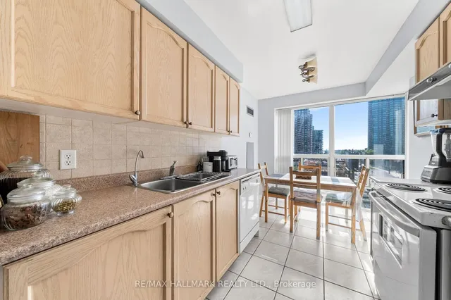 Additional image 10 of 22 Olive Ave Unit 602