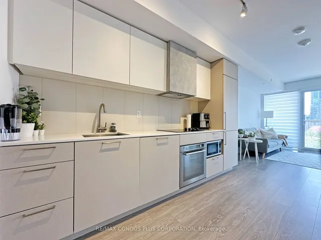 Additional image 9 of 19 Western Battery Rd Unit 315