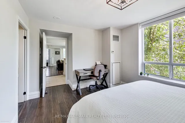 Additional image 15 of 1733 Queen St Unit 220