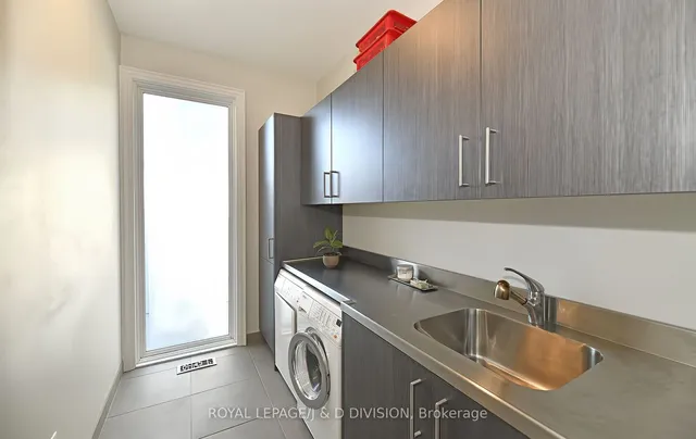 Additional image 31 of 8 Brynhurst Crt