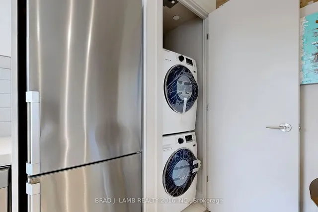 Additional image 16 of 458 Richmond St Unit 202