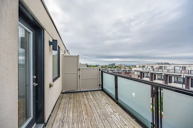 Additional image 32 of 21 Caroline Carpenter Grve