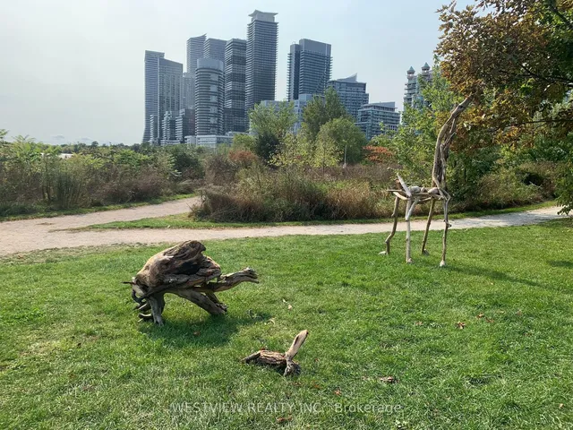 Additional image 40 of 59 Annie Craig Dr Unit PH3901