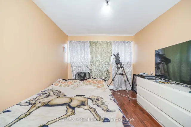 Additional image 12 of 2901 Jane St Unit 89