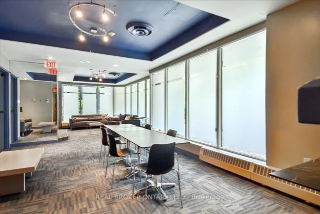 Additional image 32 of 25 Maitland St Unit 409